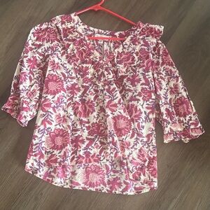 Evereve Pink and Cream Floral Ruffle V-Neck Blouse